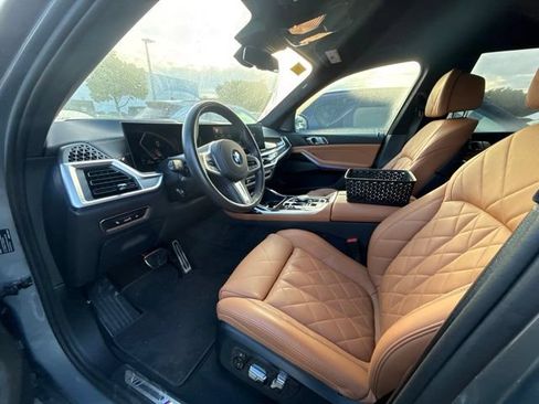 Used 2026 BMW X7 xDrive40i w/ M Sport Package AWD/4WD image 6