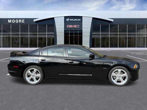 Used 2013 Dodge Charger R/T image 2