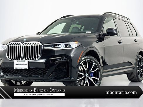 Used 2021 BMW X7 xDrive40i w/ M Sport Package AWD/4WD image 1