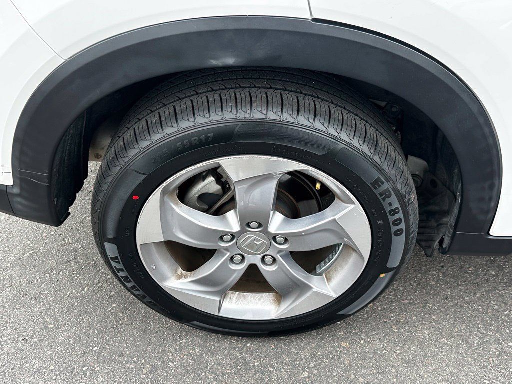 Used 2017 Honda HR-V LX image 11
