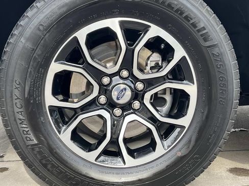 Used 2023 Ford Expedition XLT image 6