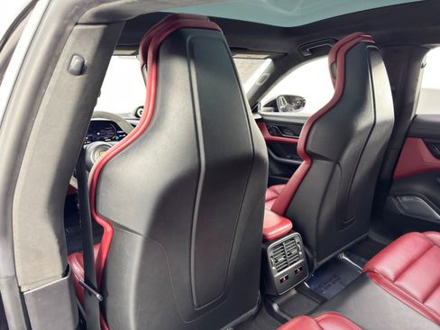 Used 2020 Porsche Taycan Turbo image 40