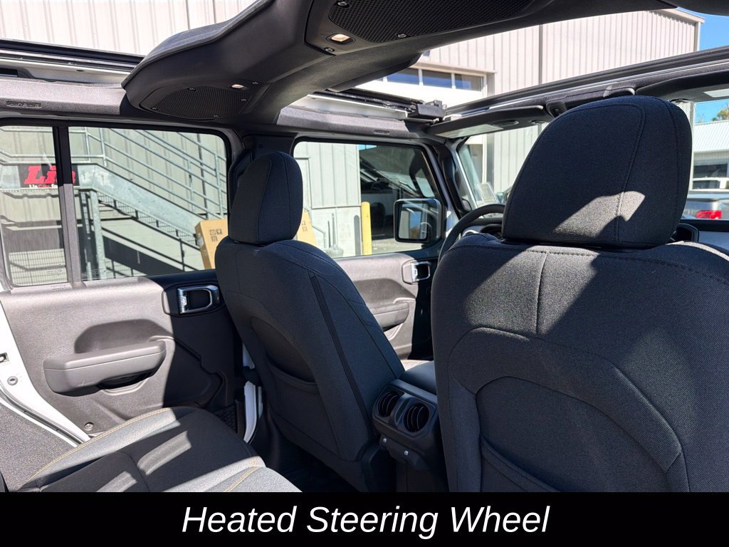 Used 2024 Jeep Wrangler Unlimited AWD/4WD image 42