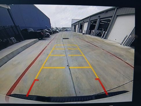 Used 2026 Chevrolet Colorado ZR2 w/ Technology Package image 9