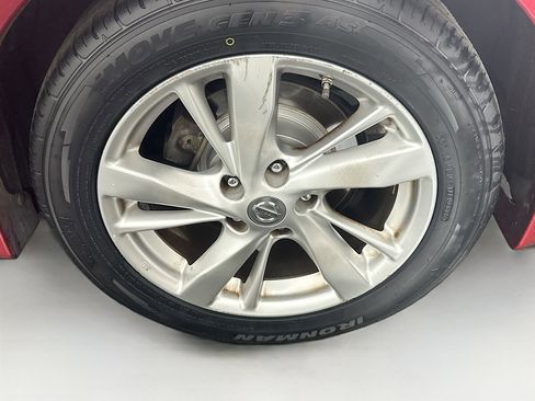 Used 2013 Nissan Altima 2.5 SL w/ 2.5 Moonroof Pkg FWD image 11