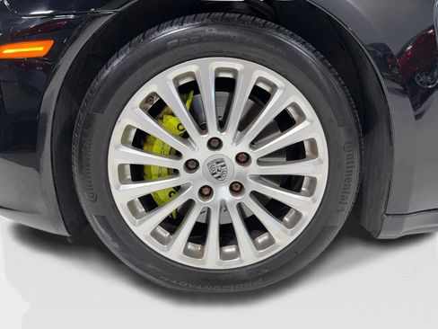 Used 2014 Porsche Panamera S image 38