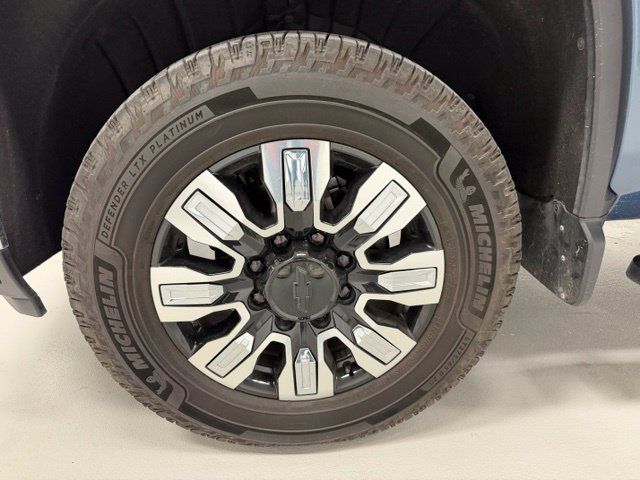 Certified 2024 Chevrolet Silverado 3500 LTZ w/ LTZ Premium Package AWD/4WD image 18