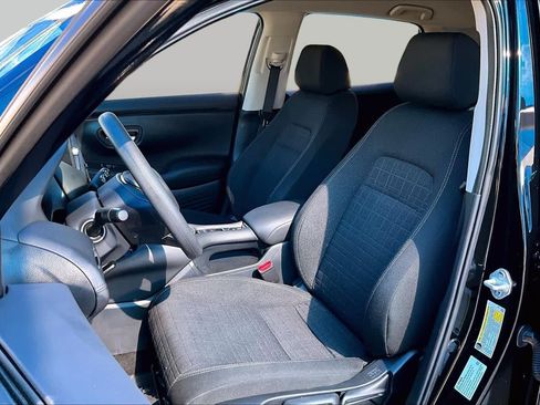 Used 2026 Honda HR-V LX image 8