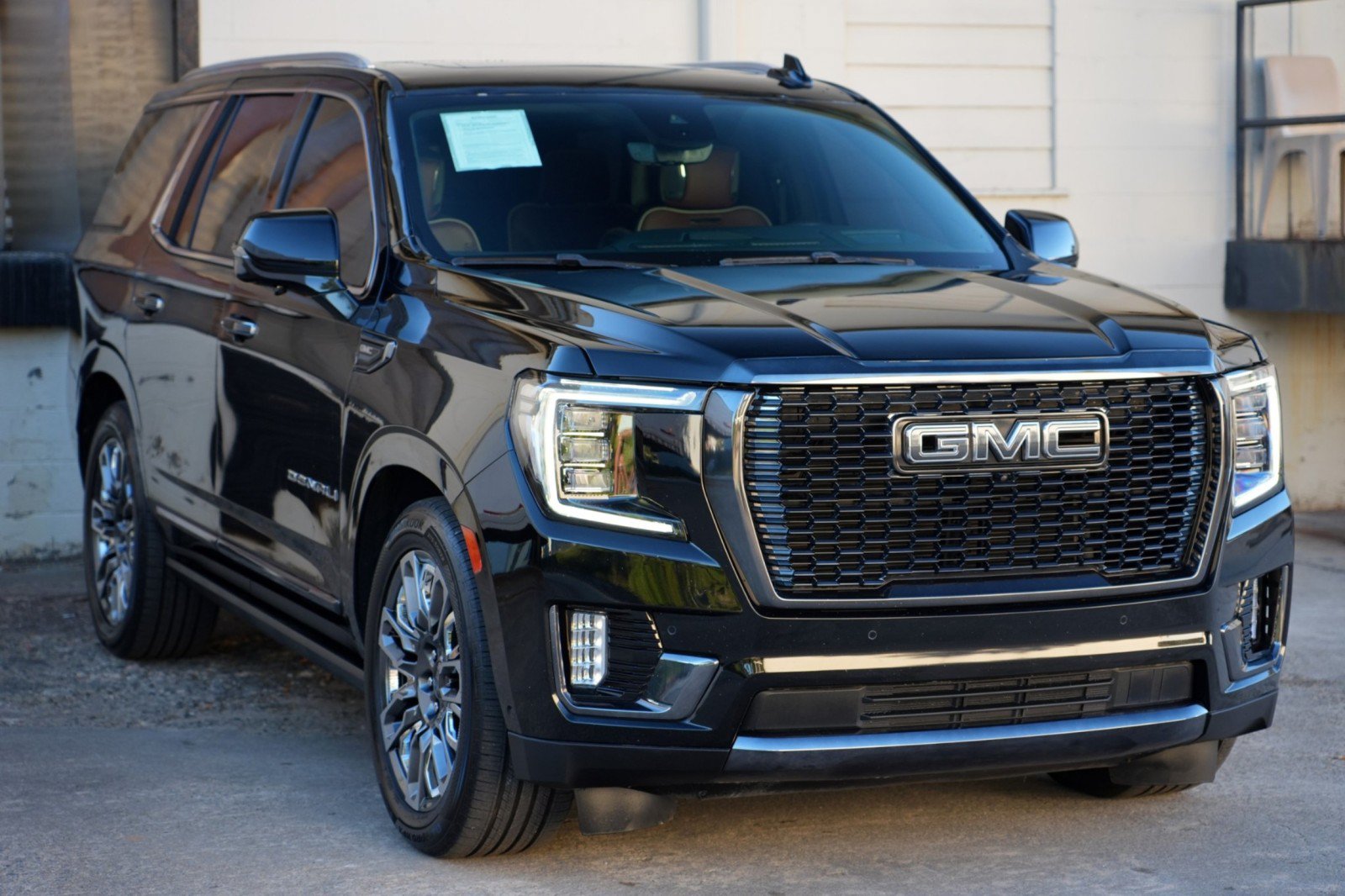 Used 2023 GMC Yukon Denali Ultimate AWD/4WD image 60