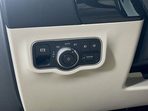 Certified 2026 Mercedes-Benz GLA 250 4MATIC image 10