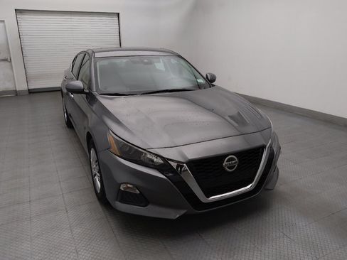 Used 2022 Nissan Altima 2.5 S FWD image 14