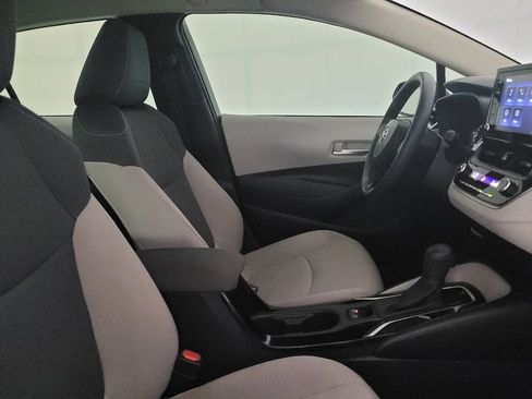 Used 2021 Toyota Corolla LE w/ LE Convenience Package FWD image 21