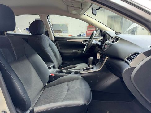 Used 2015 Nissan Sentra S image 28