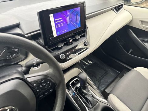 Used 2023 Toyota Corolla LE image 21