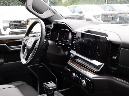 Used 2025 GMC Sierra 1500 Elevation w/ Preferred Package AWD/4WD image 42