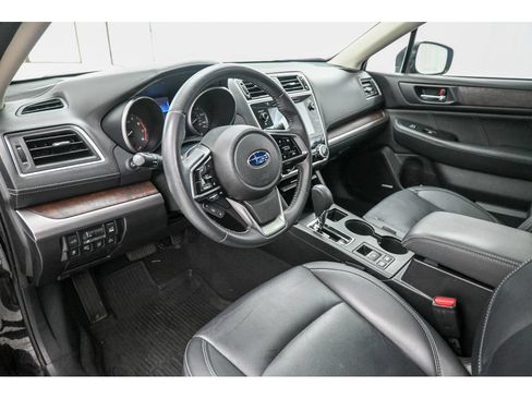 Used 2019 Subaru Outback 2.5i Limited AWD/4WD image 11
