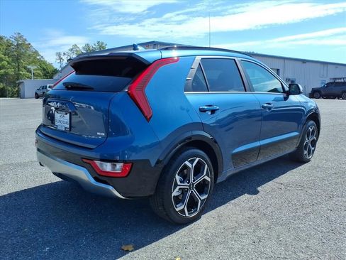 New 2025 Kia Niro EX Touring image 4