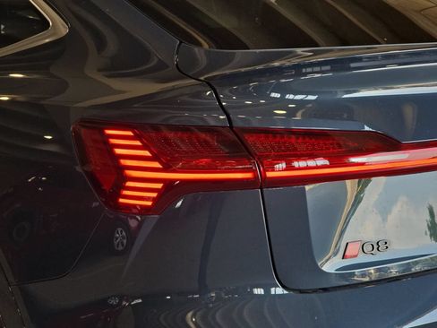 Used 2024 Audi Q8 e-tron Premium Plus w/ Premium Plus Package AWD/4WD image 34
