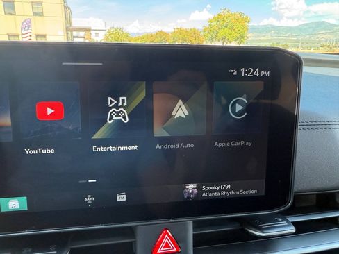 Used 2025 Kia Carnival FWD image 35