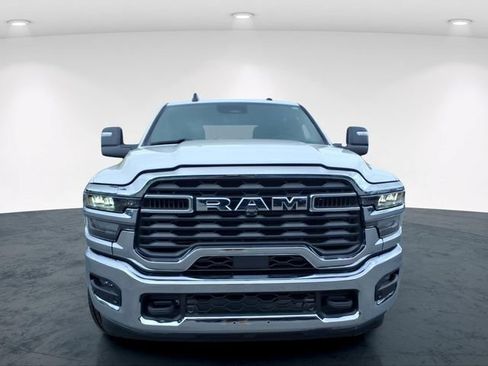 New 2026 RAM 3500 Big Horn AWD/4WD image 4