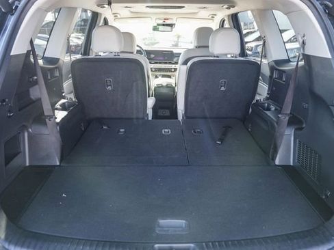 Certified 2024 Kia Telluride EX w/ EX Captain's Chair Package image 26