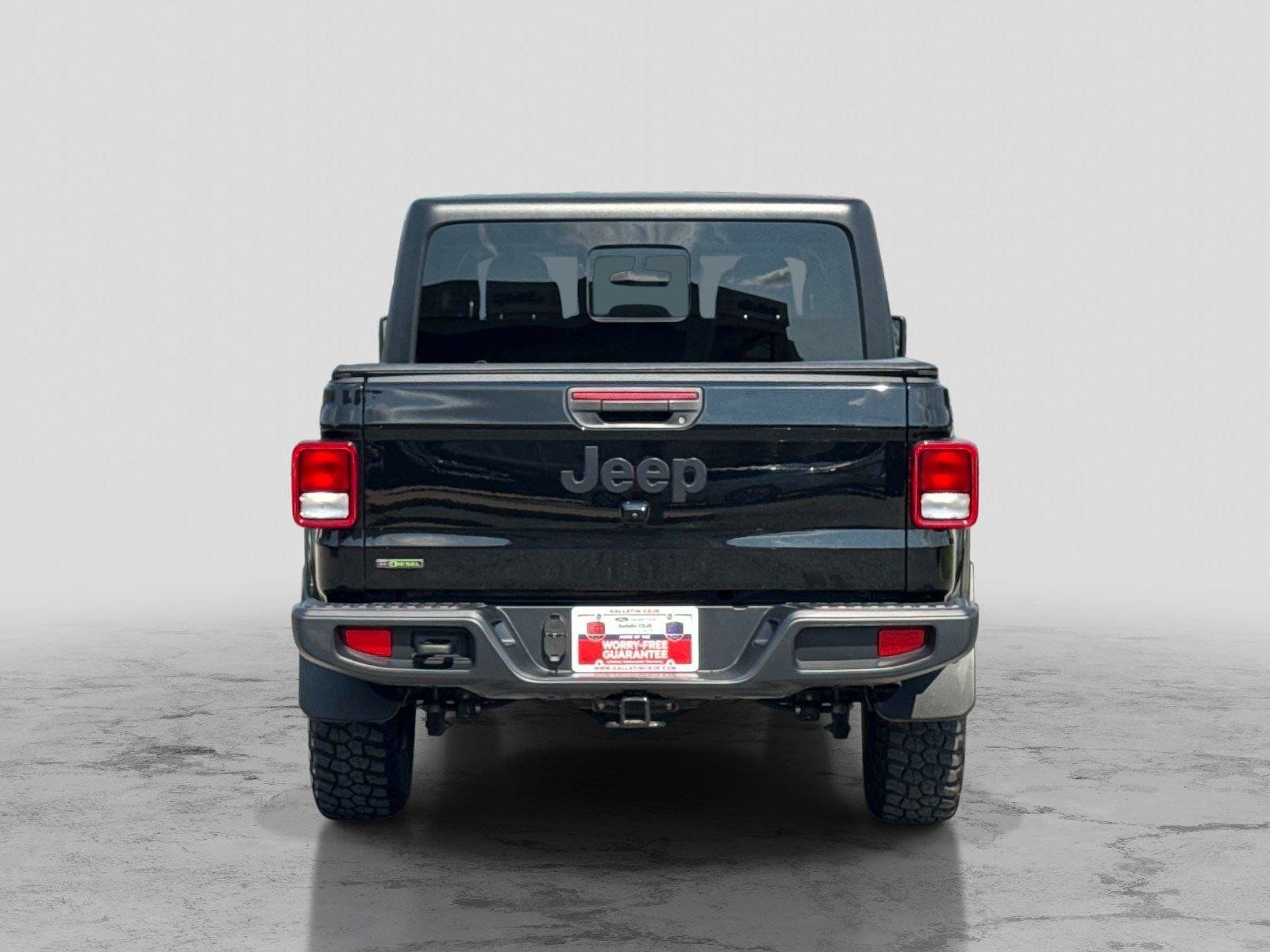 Certified 2023 Jeep Gladiator Sport AWD/4WD image 6