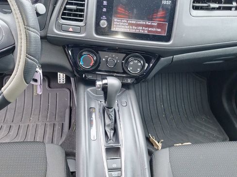 Used 2022 Honda HR-V Sport image 12