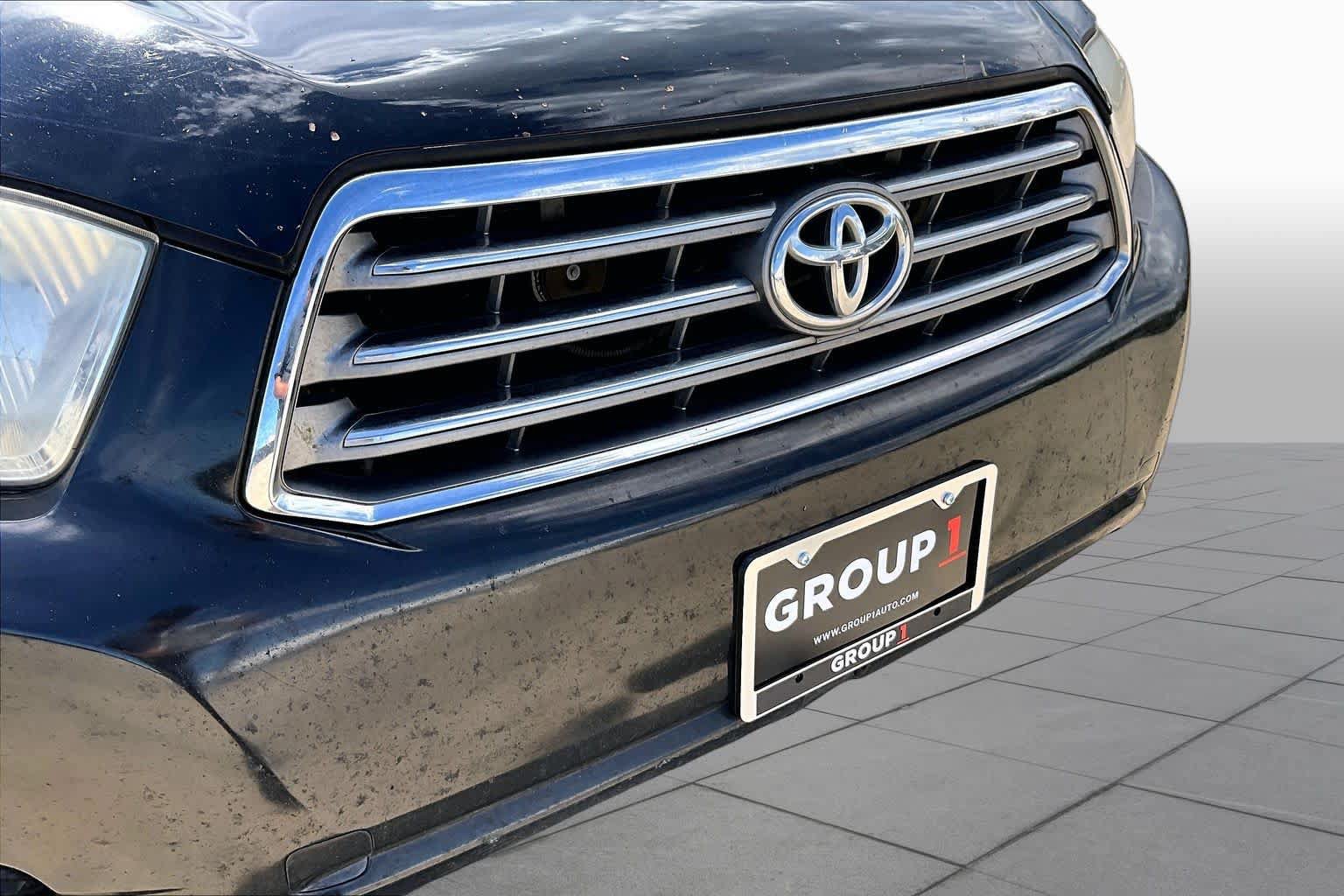 Used 2010 Toyota Highlander Limited w/ Extra Value Pkg 8 FWD image 24