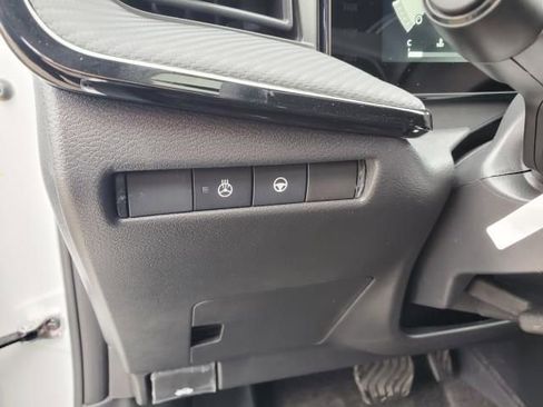 New 2026 Nissan Kicks SR w/ SR Premium Package image 23