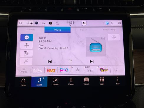 New 2025 Jeep Grand Cherokee Summit image 10