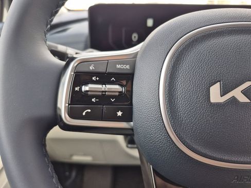 New 2026 Kia Carnival SX FWD image 18