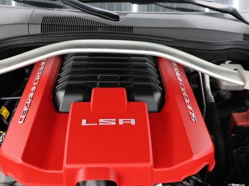 Used 2015 Chevrolet Camaro ZL1 RWD image 19