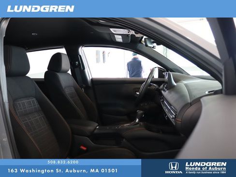 Used 2024 Honda HR-V Sport image 16