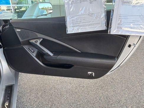 Used 2019 Chevrolet Corvette Stingray Coupe w/ Carbon Flash Badge Package RWD image 24