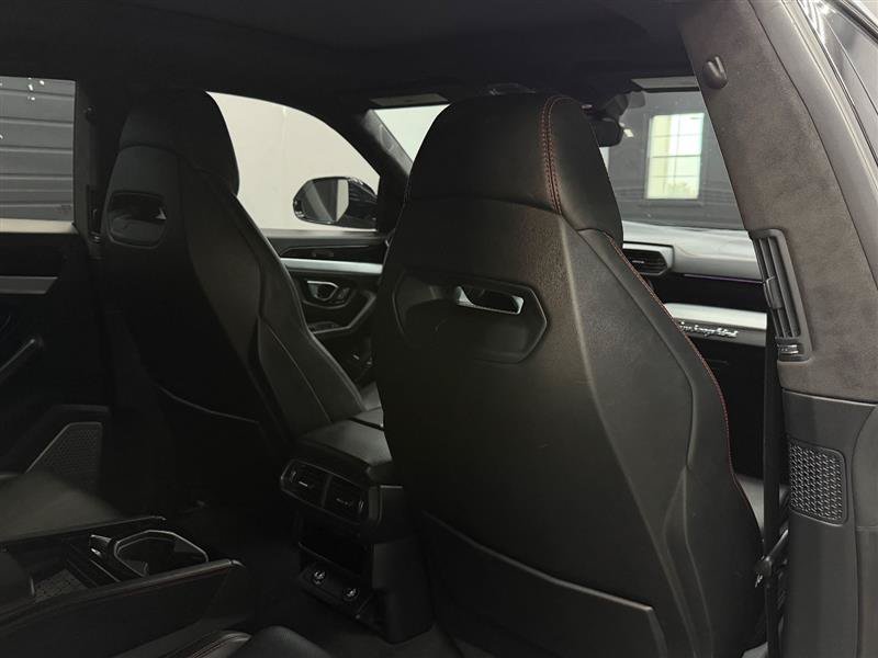 Used 2019 Lamborghini Urus AWD/4WD image 21