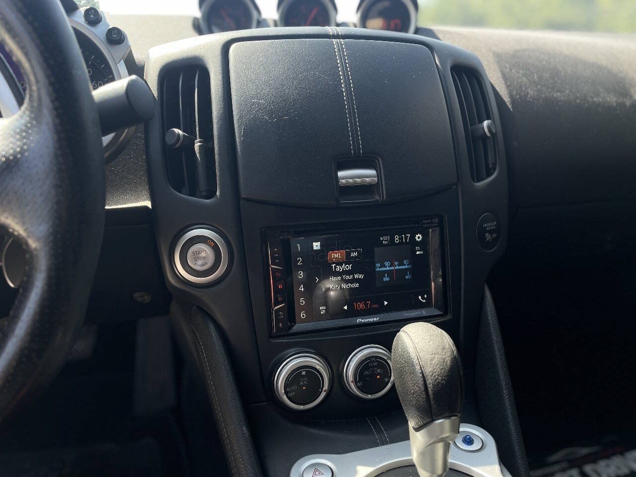 Used 2013 Nissan 370Z Coupe RWD image 18