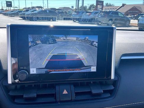 Used 2025 Toyota RAV4 XLE image 14