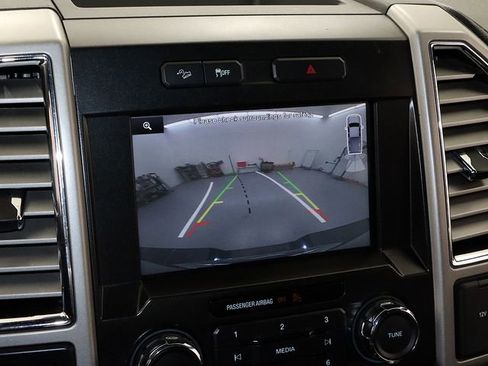 Used 2015 Ford F150 Lariat image 18