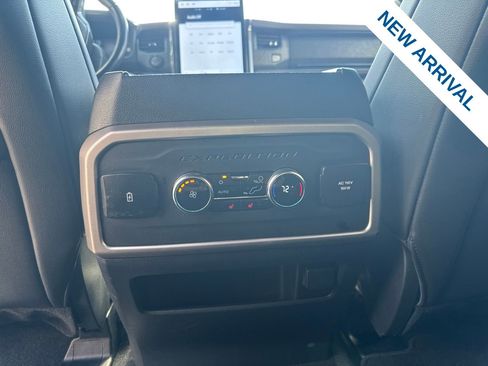 Used 2024 Ford Expedition Limited AWD/4WD image 16