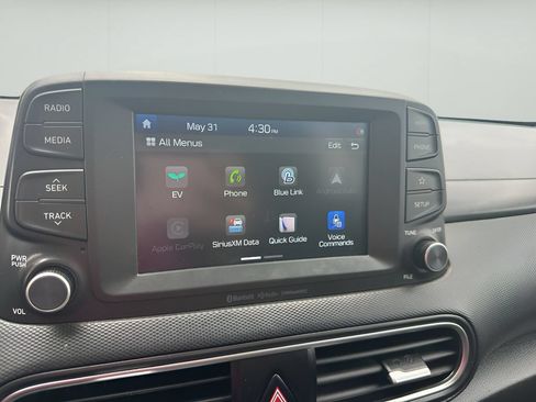 Used 2021 Hyundai Kona Limited w/ Cargo Package FWD image 28