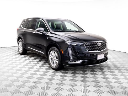 Certified 2023 Cadillac XT6 Luxury w/ LPO, Floor Liner Package image 8