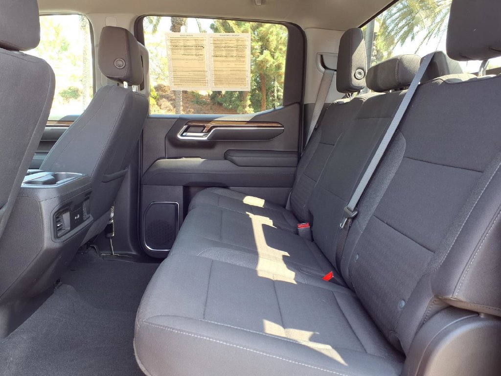 Used 2026 Chevrolet Silverado 1500 LT Trail Boss w/ Protection Package AWD/4WD image 8