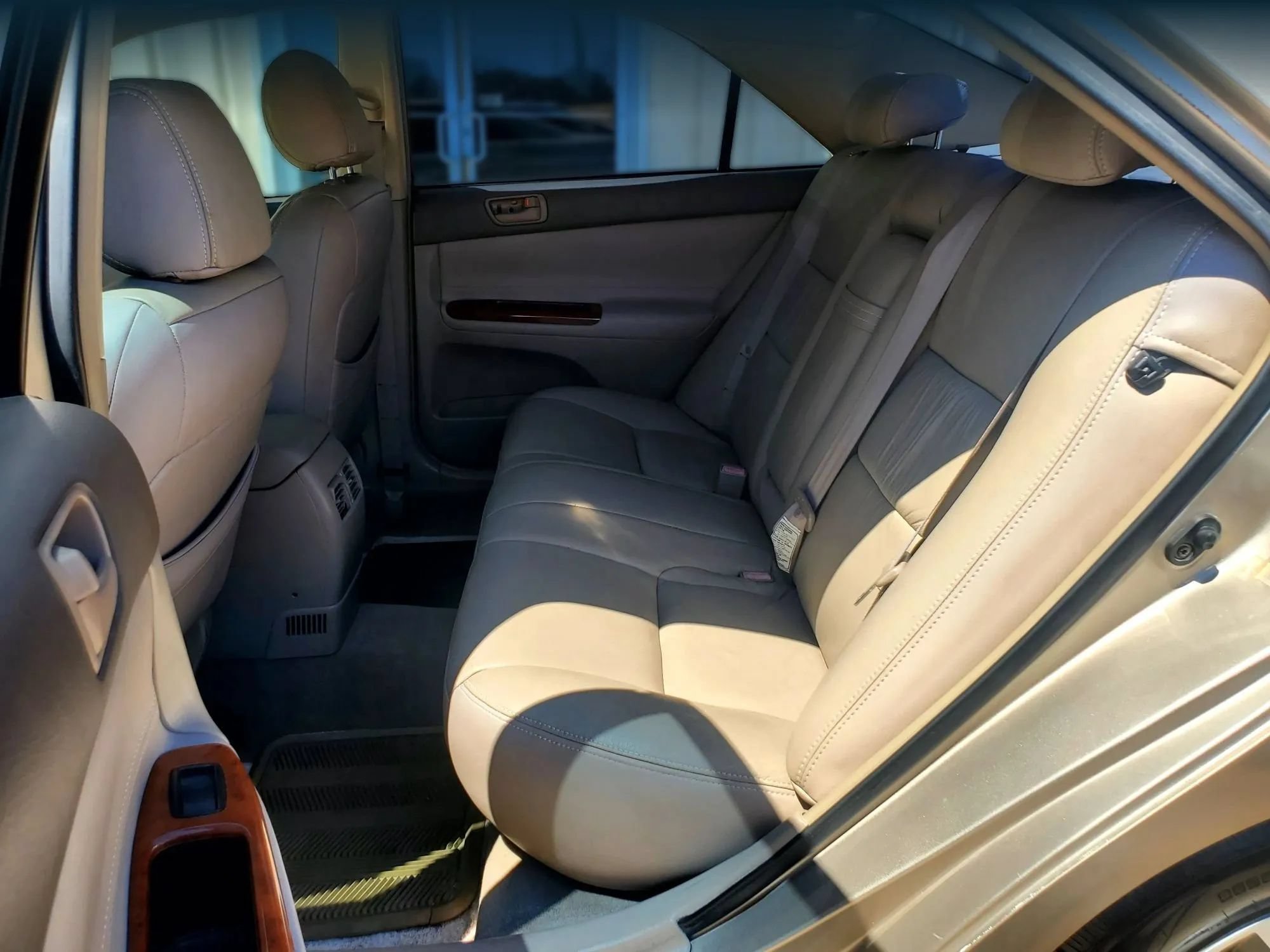 Used 2003 Toyota Camry XLE FWD image 30