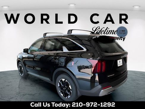 New 2025 Kia Sorento S w/ Panoramic Sunroof Package image 5