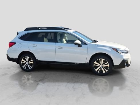 Used 2019 Subaru Outback 2.5i Limited AWD/4WD image 9