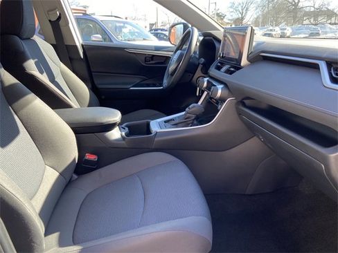 Used 2023 Toyota RAV4 LE image 24