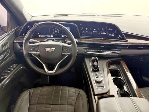 Used 2022 Cadillac Escalade Sport Platinum w/ Heavy-Duty Trailer Package AWD/4WD image 72