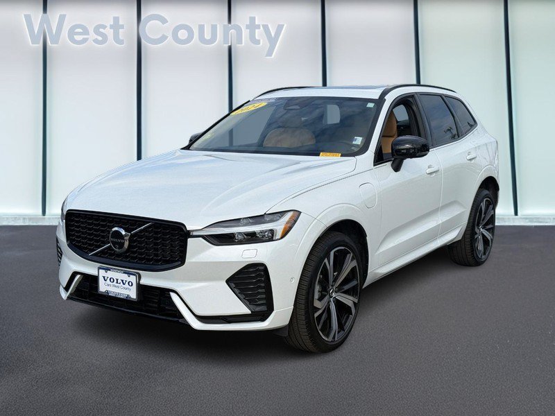 Used 2024 Volvo XC60 T8 Ultimate w/ Protection Package Premier AWD/4WD image 9