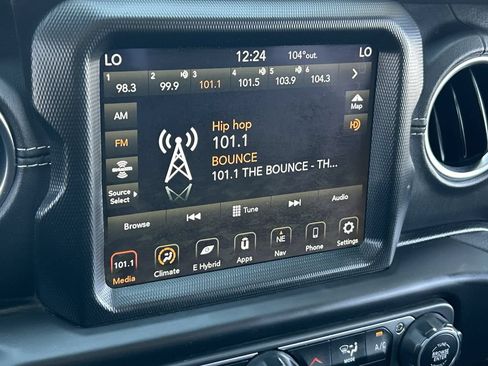 Used 2021 Jeep Wrangler Unlimited Sahara w/ Safety Group AWD/4WD image 13