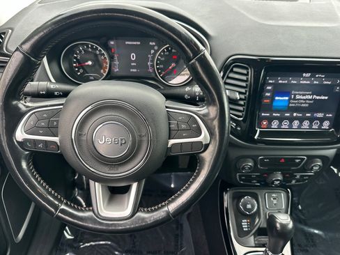 Used 2020 Jeep Compass Limited AWD/4WD image 27